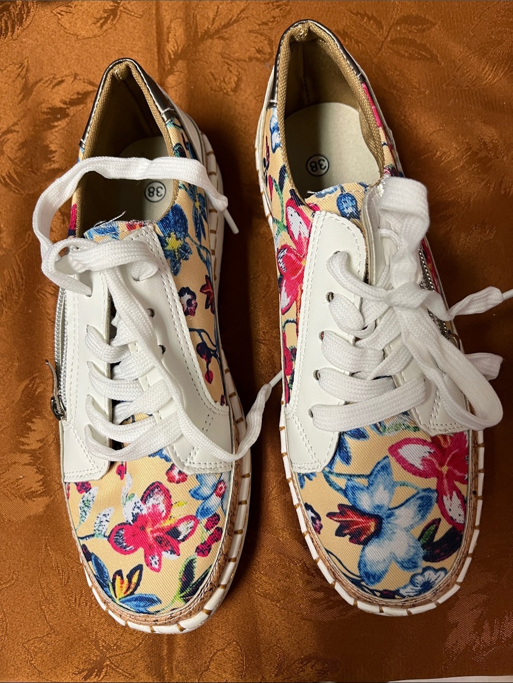Women's Floral Canvas Lace-Up Sneakers in Cream and Multicolor